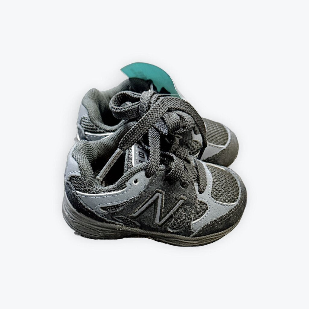 new balance tennis shoes