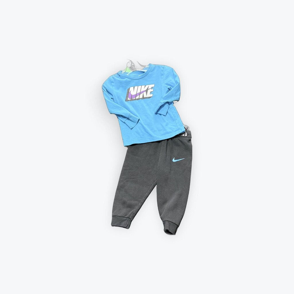 2 pc Nike set