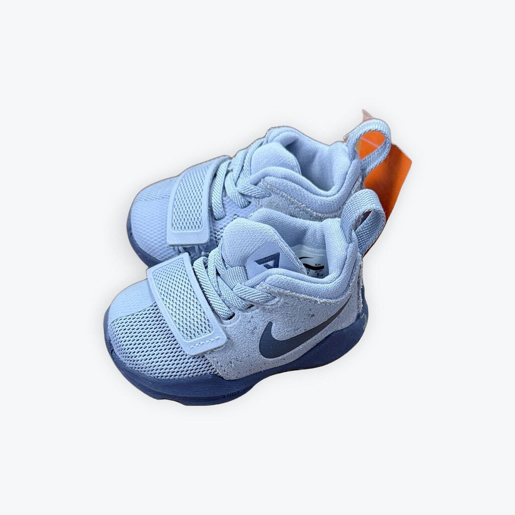 NIKE GUIANNIS SNEAKERS