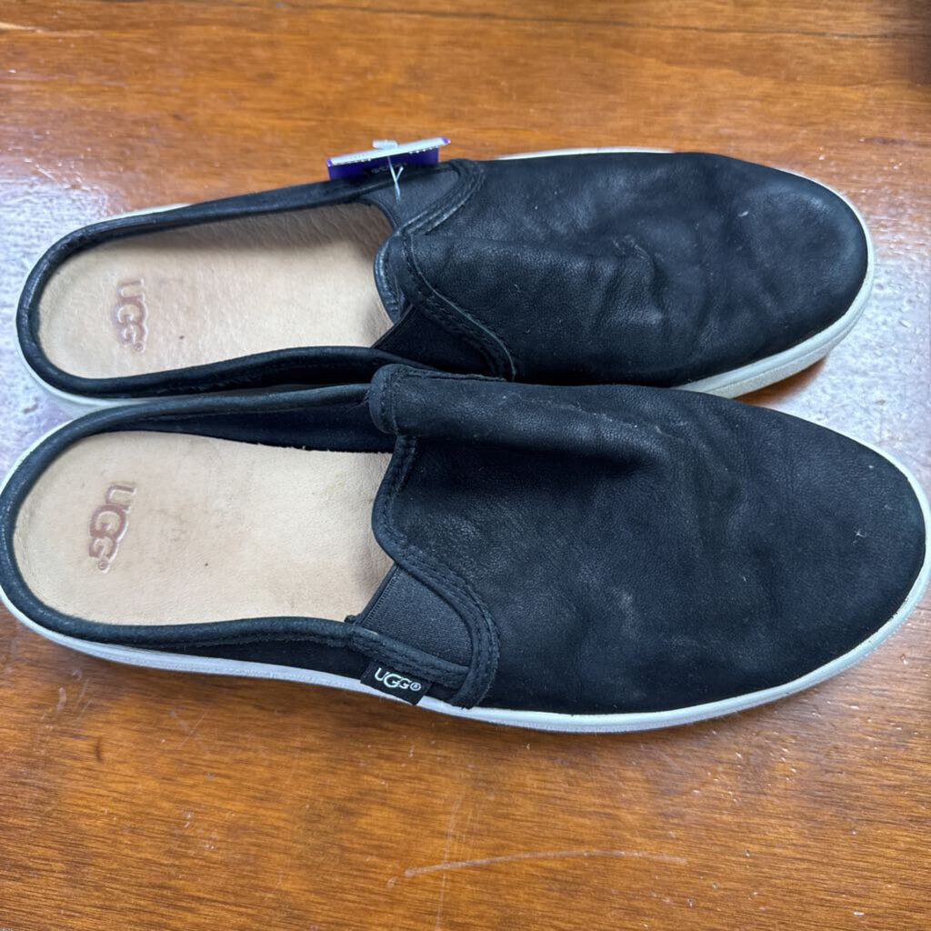 Ugg suede slide