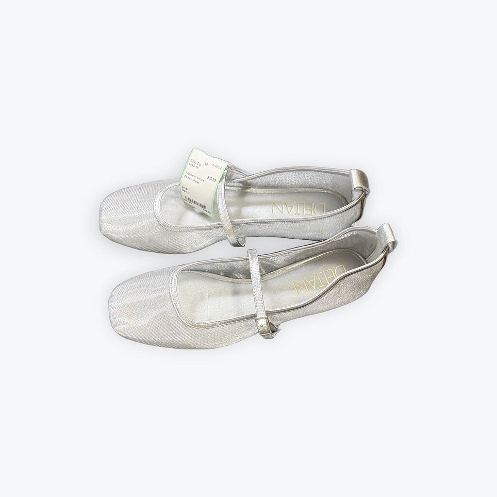 Deltan shoes