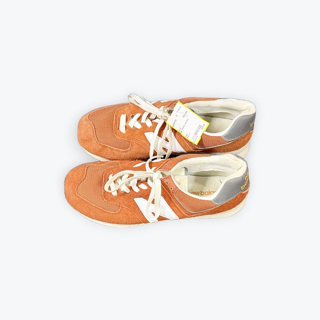 NB TENNIS SHOES
