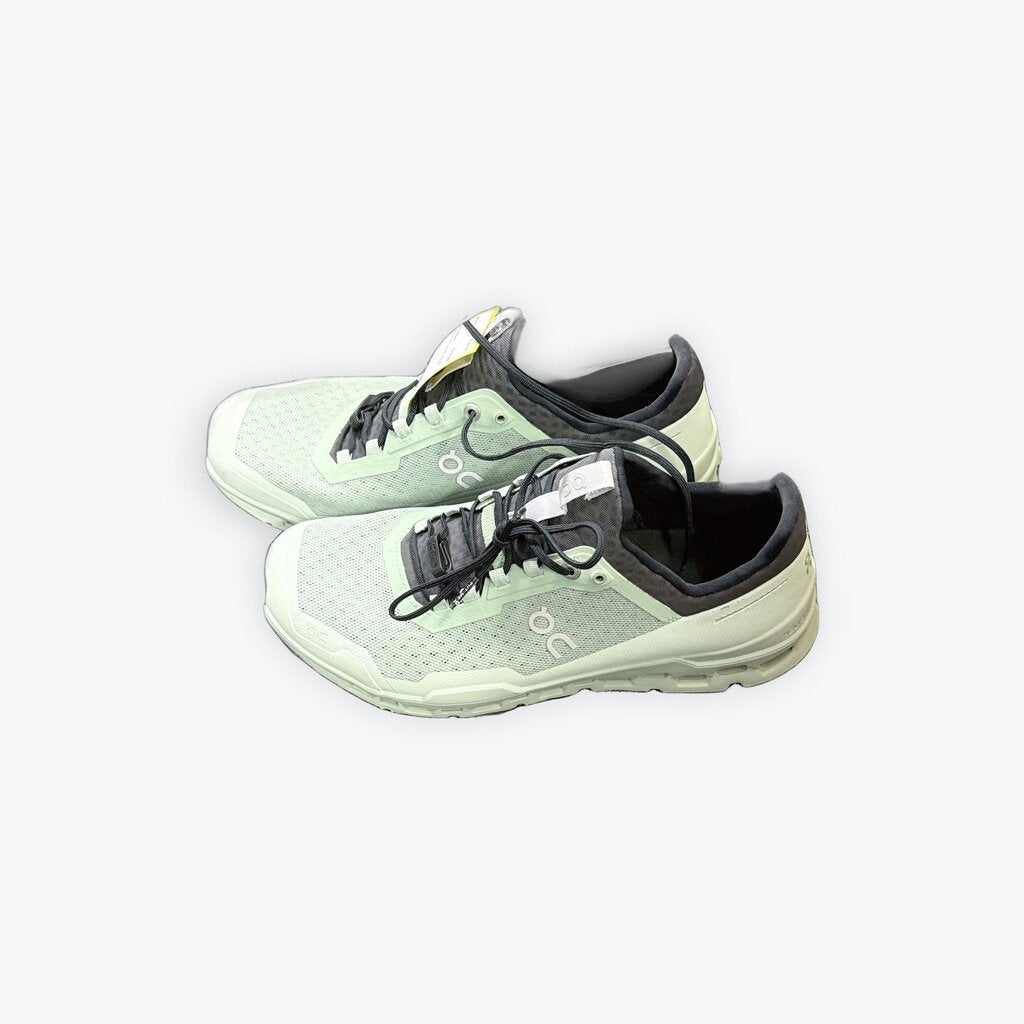 on cloud tennis shoes