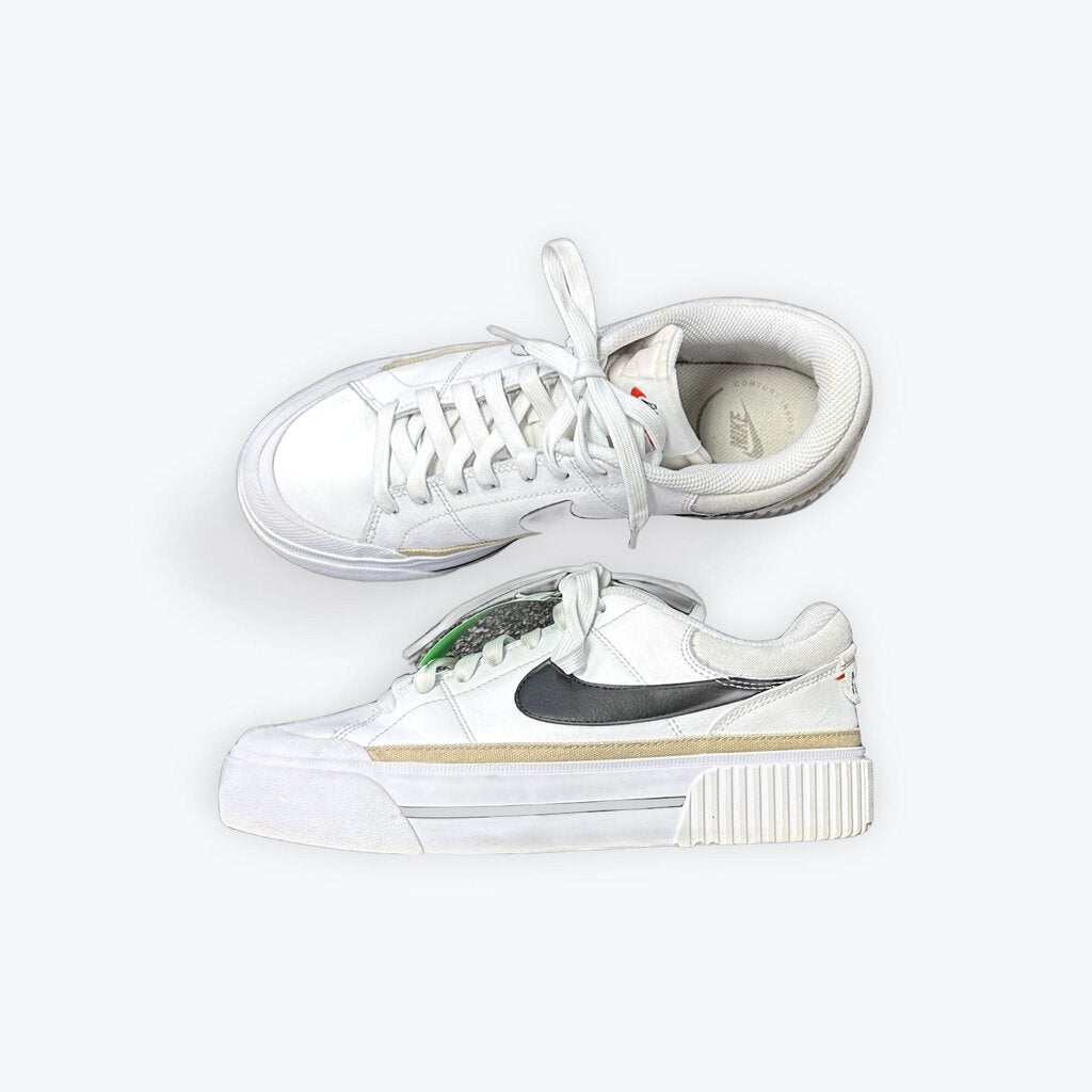 NIKE SNEAKERS