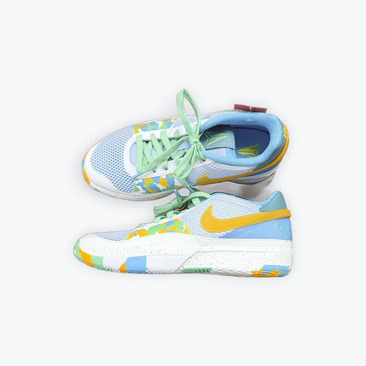 nike tennis shoes