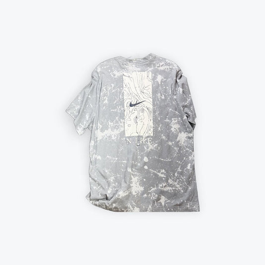 nike tee size xl