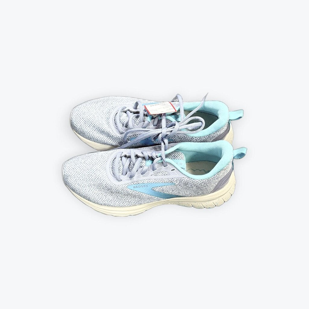 Brooks tennis shoes