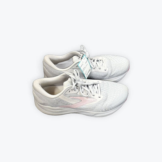 Brooks tennis shoes