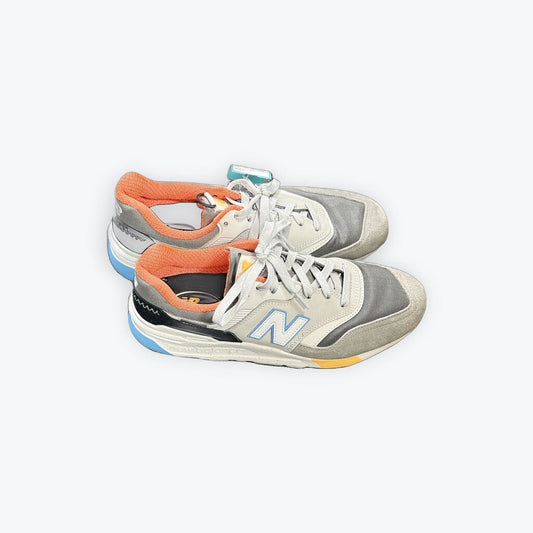 New Balance tenn is shoes