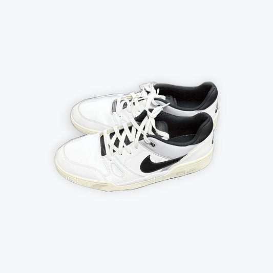 nike sneakers size 12