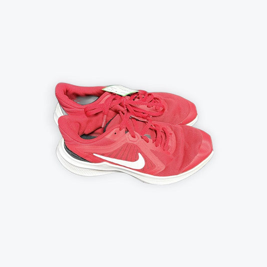 nike tennis shoes