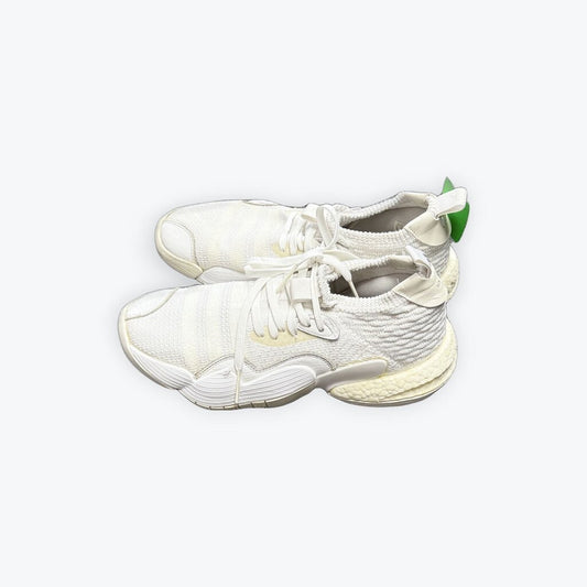 trae young adidas bball shoes