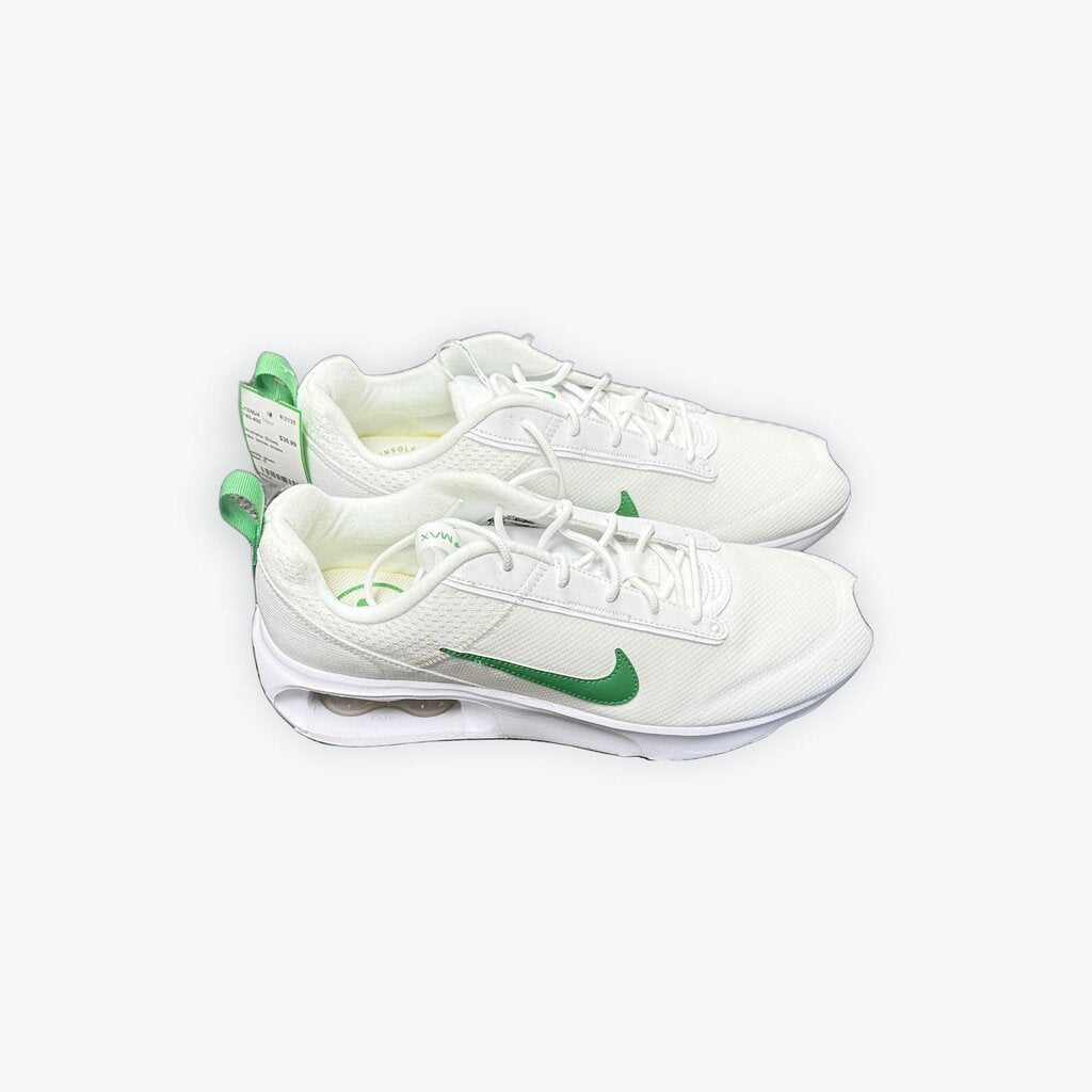 nike tennis shoes