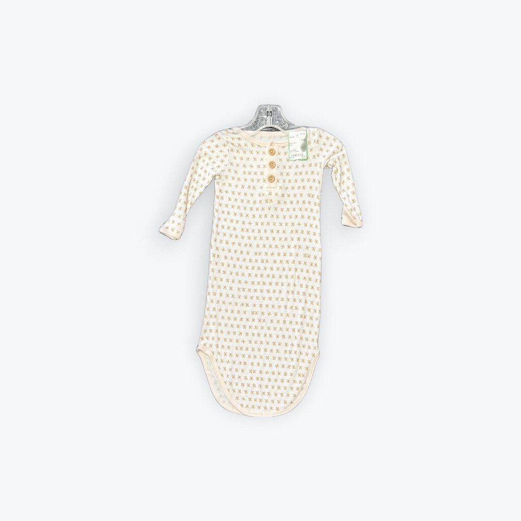 gown