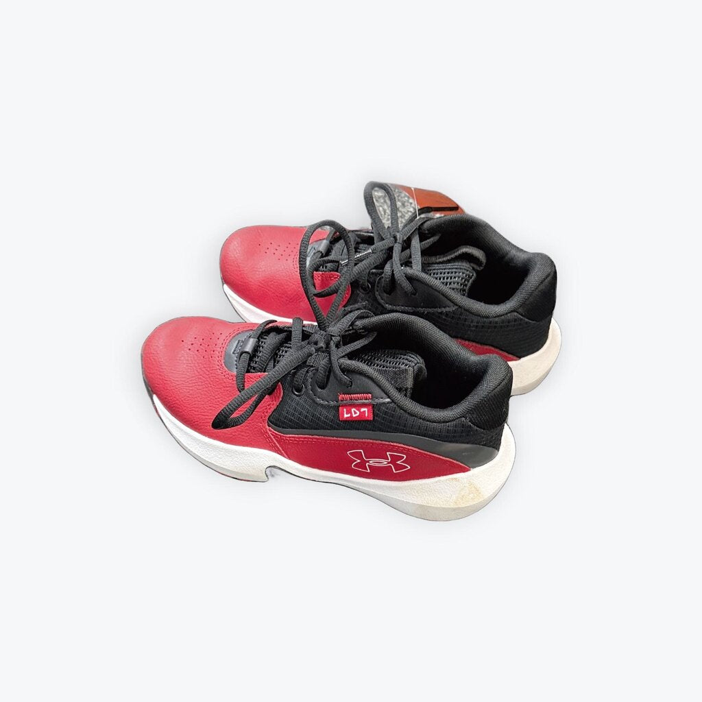 UNDER ARMOUR TENNIS SHOES