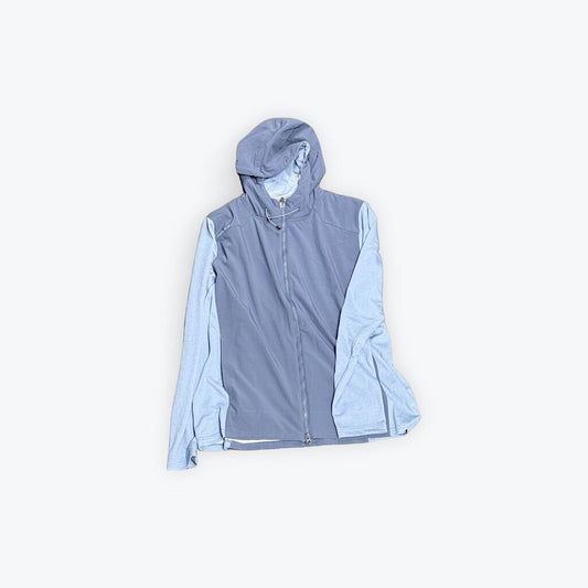 zer restristion jacket