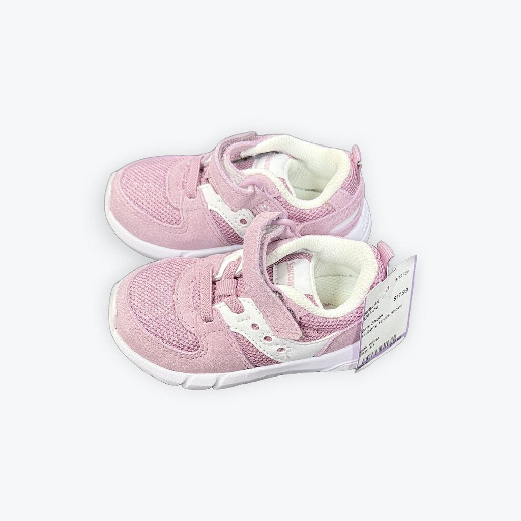 saucony tennis shoes
