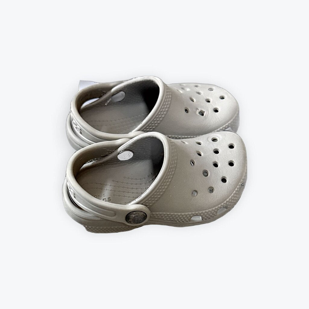 CROCS