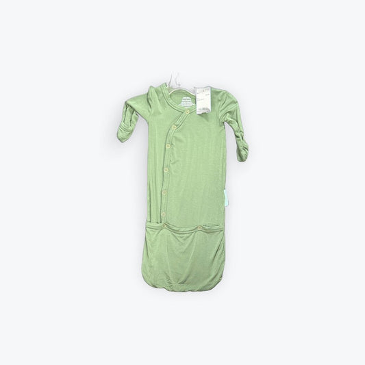 Sleeper gown