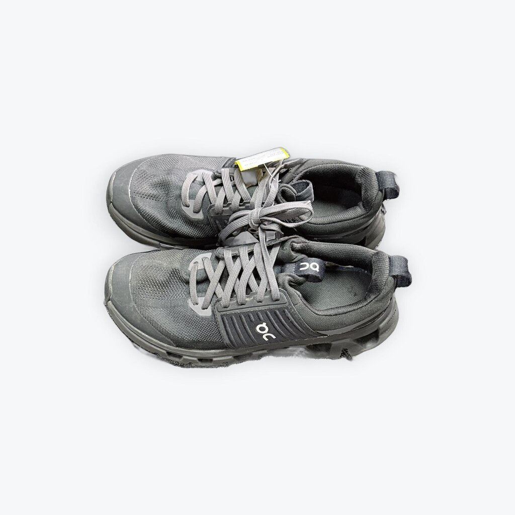 on cloud tennis shoes