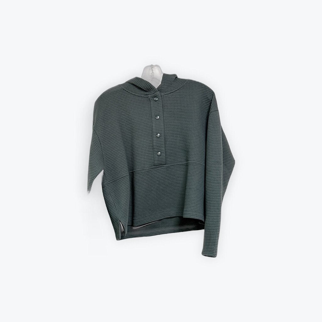lous and grey pullover