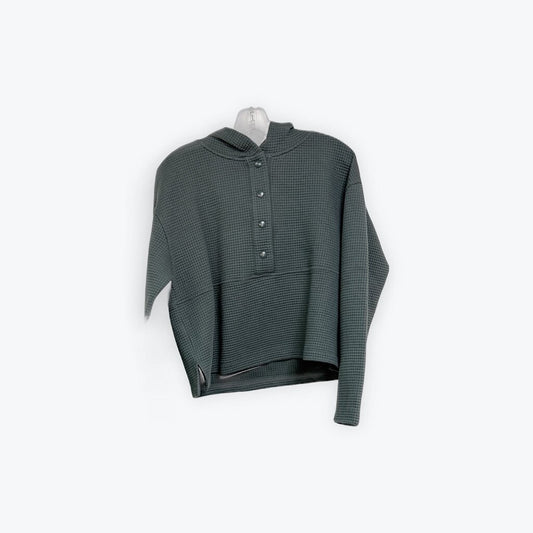 lous and grey pullover