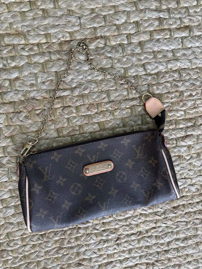 LV DUPE PURSE