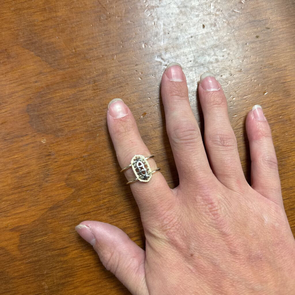 Kendra scott ring