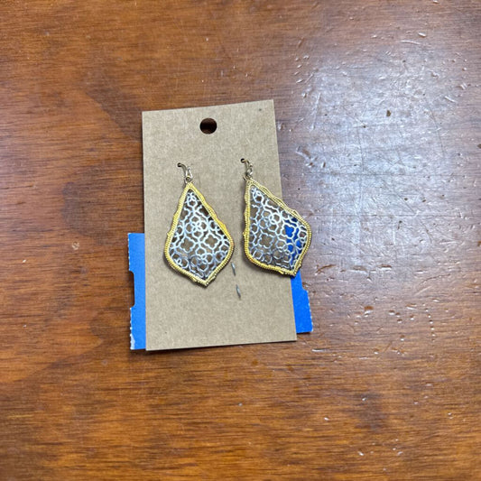 kendra scott addie gold drop earring